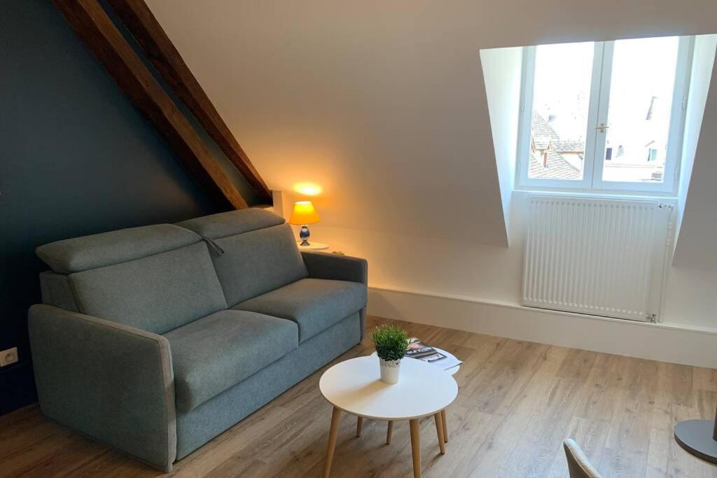Le Cheval Bixio Apartment Beaune  Exterior photo